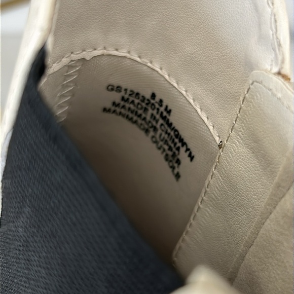 Mia Women's Dru Faux Leather White Booties With Heel Square Toe size 8.5 - Picture 9 of 12